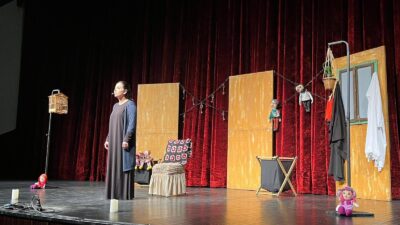 Afyon Kocatepe Üniversitesi (AKÜ) Atatürk Kongre Merkezinde Yazar ve Oyuncu