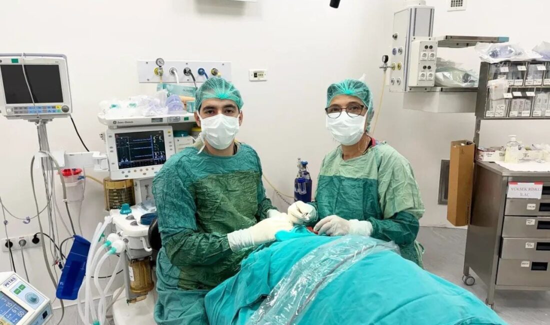 Afyonkarahisar Şuhut Devlet Hastanesi Göz Polikliniği’nde başarılı bir göz kapağı