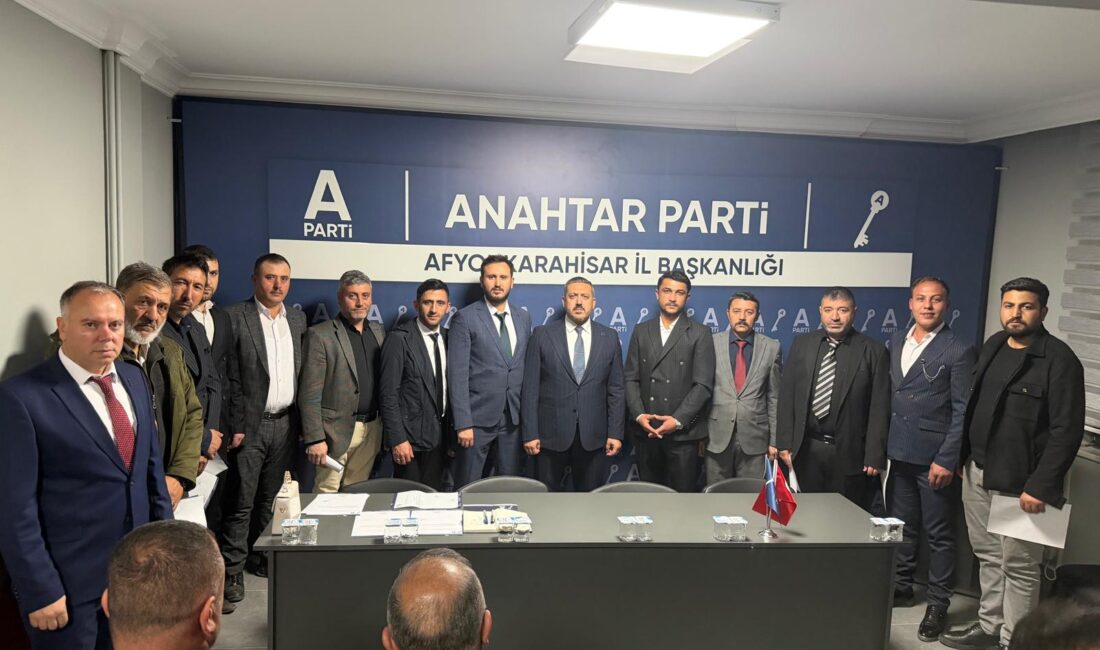 Anahtar Parti Afyonkarahisar İl Başkanlığı, teşkilatlanma çalışmalarını hız kesmeden sürdürüyor.