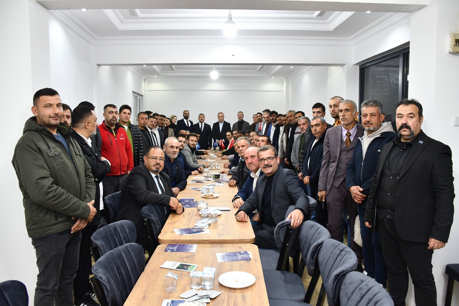 Anahtar Parti Afyonkarahisar teşkilatında iki önemli ilçede görev değişikliğine gidildi.