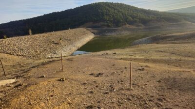 Afyonkarahisar’ın Dazkırı ilçesinde baraj ve göletlerin rutin kontrolleri gerçekleştirildi.