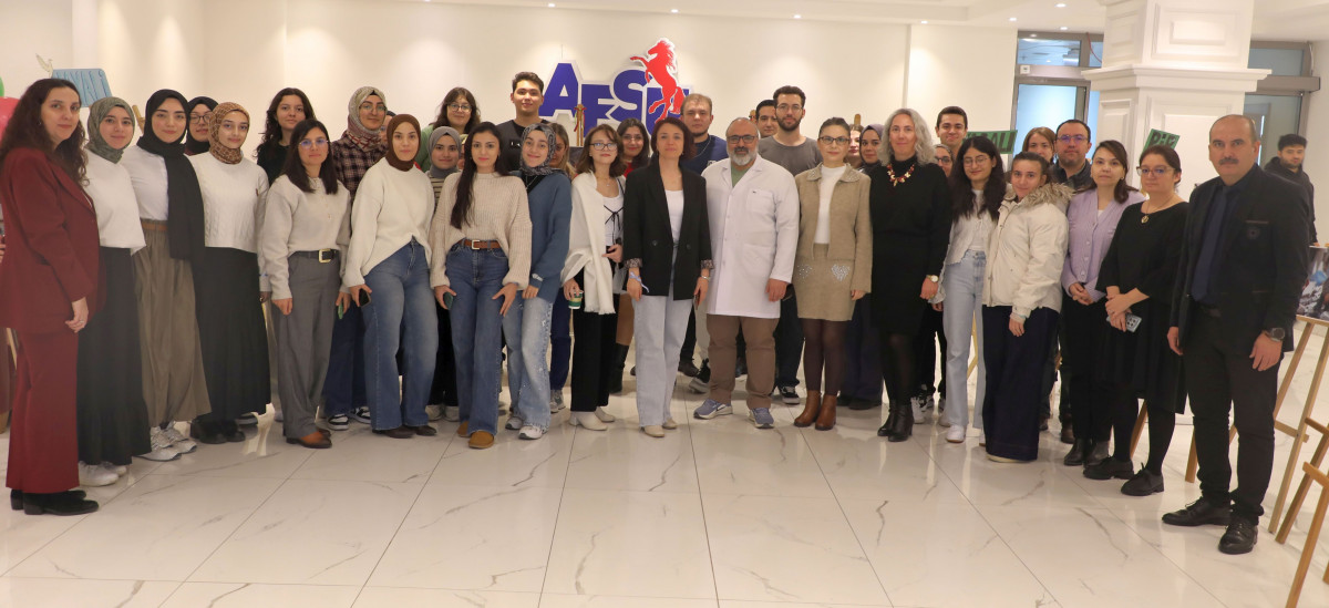 AFSÜ Sağlık Bilimleri Fakültesi (SBF) Hemşirelik Bölümü 1. Sınıf öğrencileri,