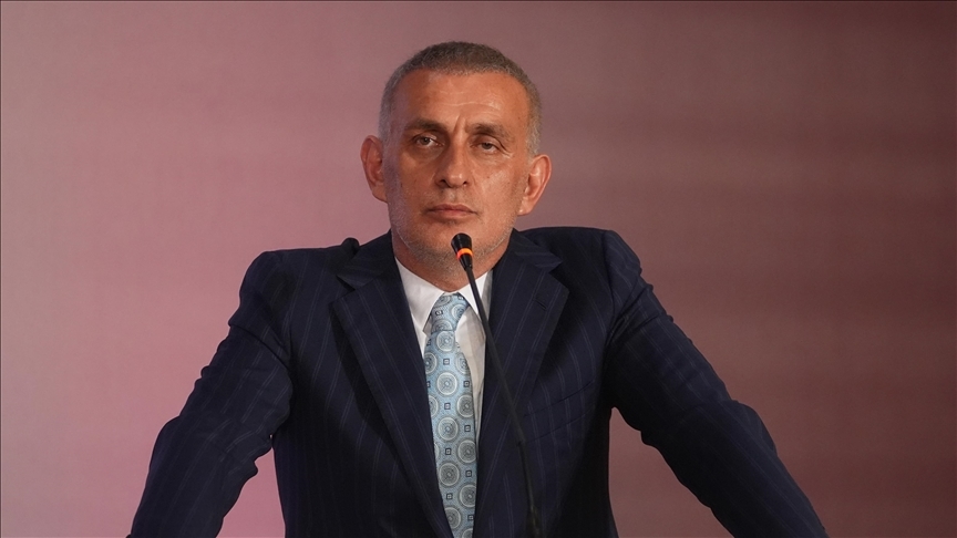 TFF’nin açıklamasına göre Kempinski Hotel’de düzenlenen toplantıda TFF’yi temsilen Hacıosmanoğlu’nun