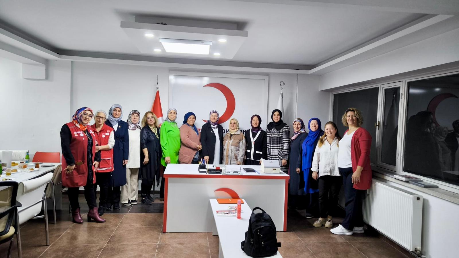 Karahisar Kadın Platformunda Devir Teslim töreni gerçekleştirdi.