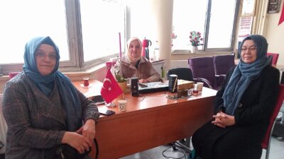 Ziyarette derneğin engelli bireylere yönelik yürüttüğü çalışmalar hakkında istişarelerde bulunuldu.