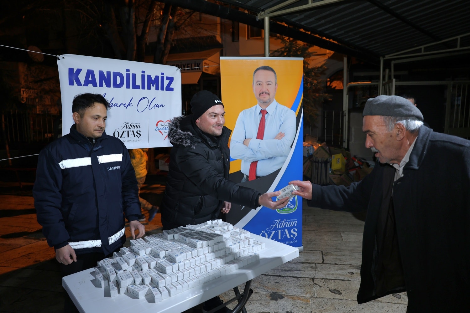 Sandıklı Belediye Başkanı Adnan Öztaş’ın talimatlarıyla, Regaip Kandili dolayısıyla ilçedeki