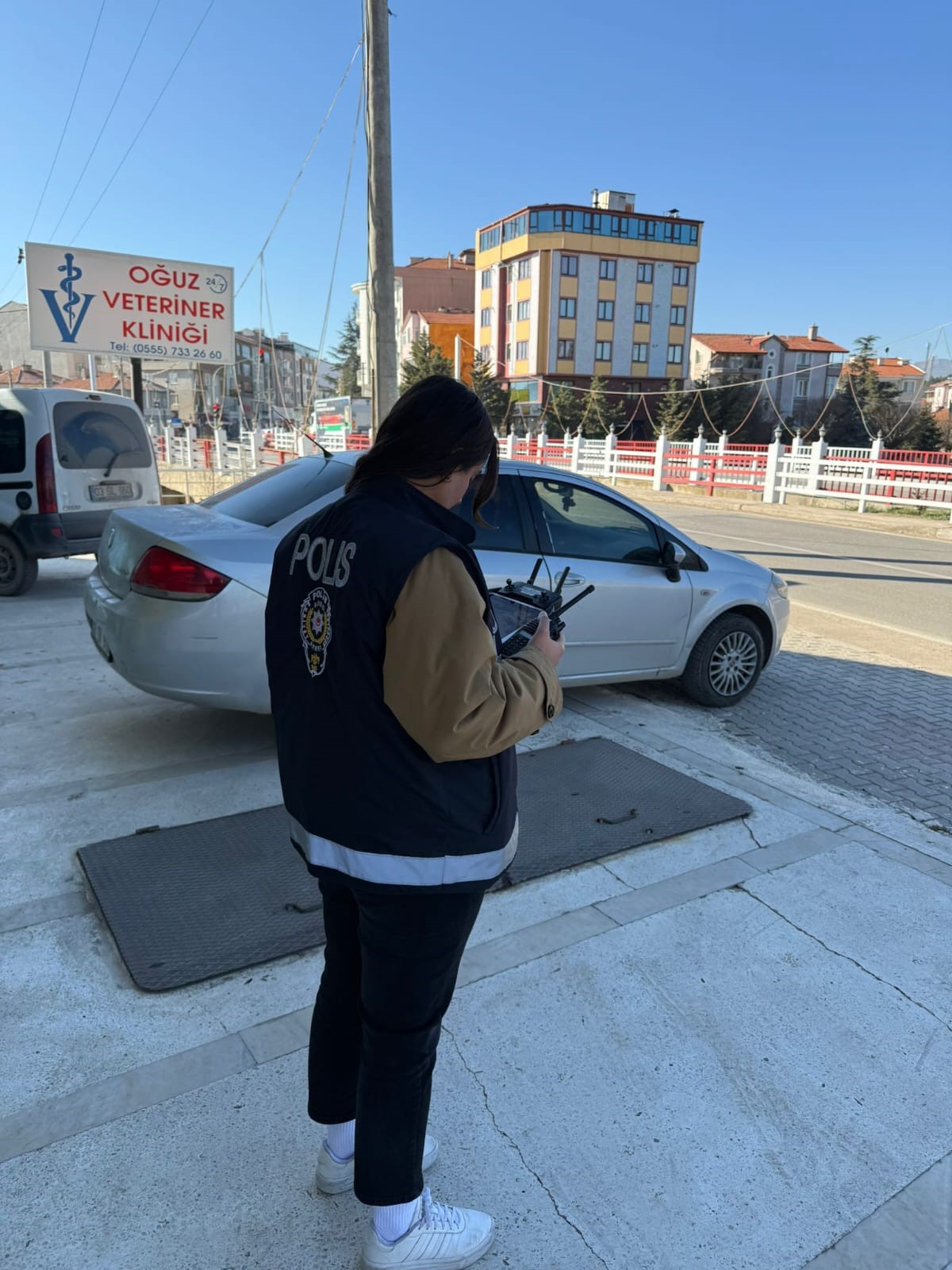 Afyonkarahisar Şuhut İlçe Emniyet Müdürlüğü ekipleri tarafından ilçe merkezinde dron