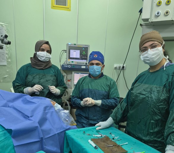 Gözünde sarı nokta rahatsızlığı bulunan ve katarakt ameliyatı olsa bile