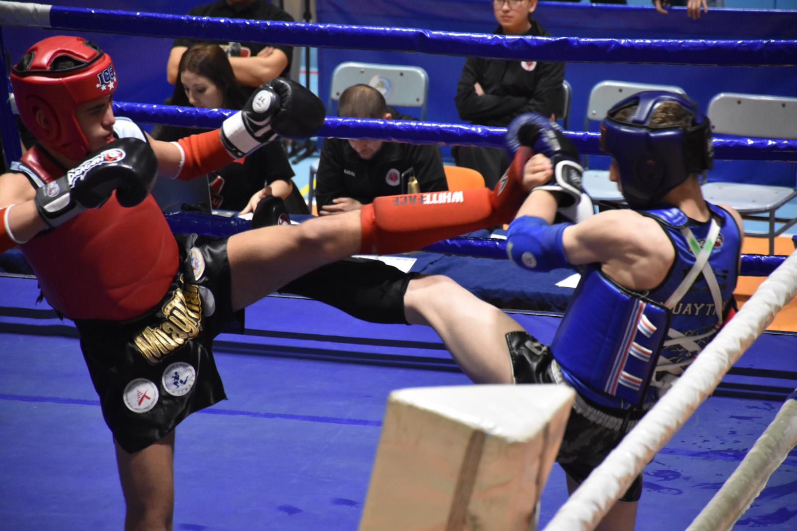 19–21 Aralık tarihleri arasında Afyonkarahisar’da düzenlenen Muay Thai Minik, Yıldız,