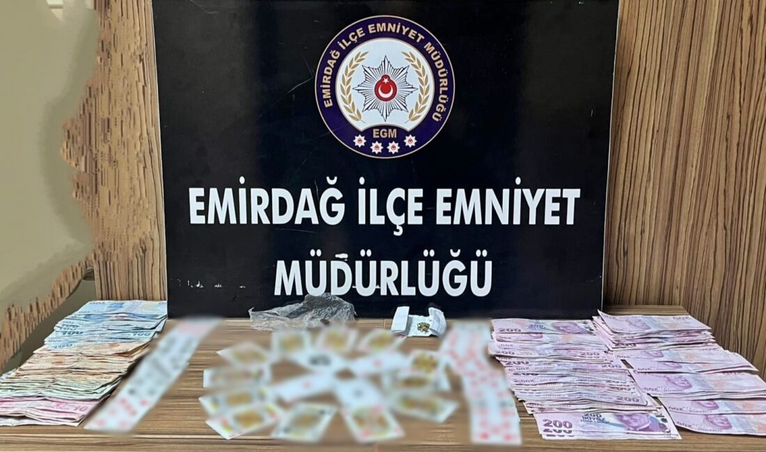 Edinilen bilgilere göre, Afyonkarahisar İl Emniyet Müdürlüğüne bağlı ekipler tarafından