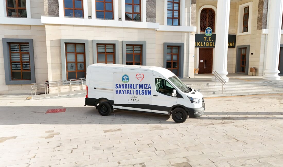 &nbsp; Belediye Başkanı Adnan Öztaş, filoya eklenen yeni aracın özellikle