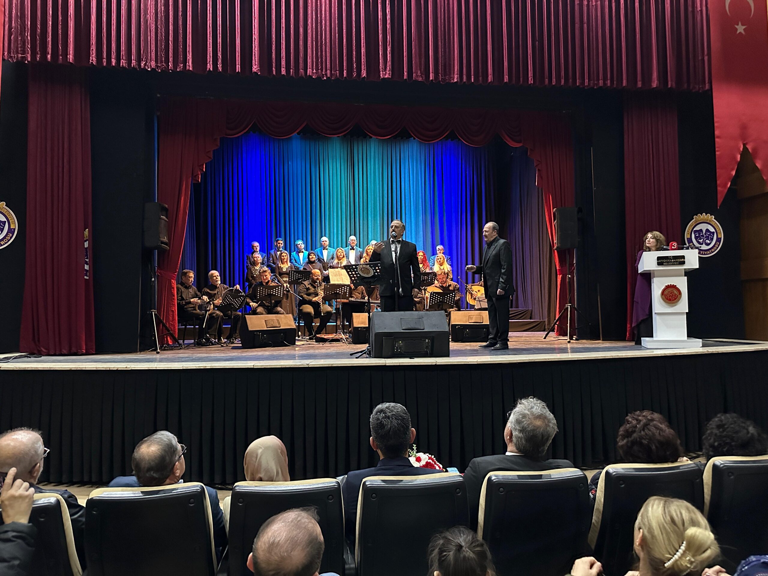 Afyonkarahisar Belediyesi, kültür ve sanat etkinlikleri kapsamında Belediye Şehir Tiyatro