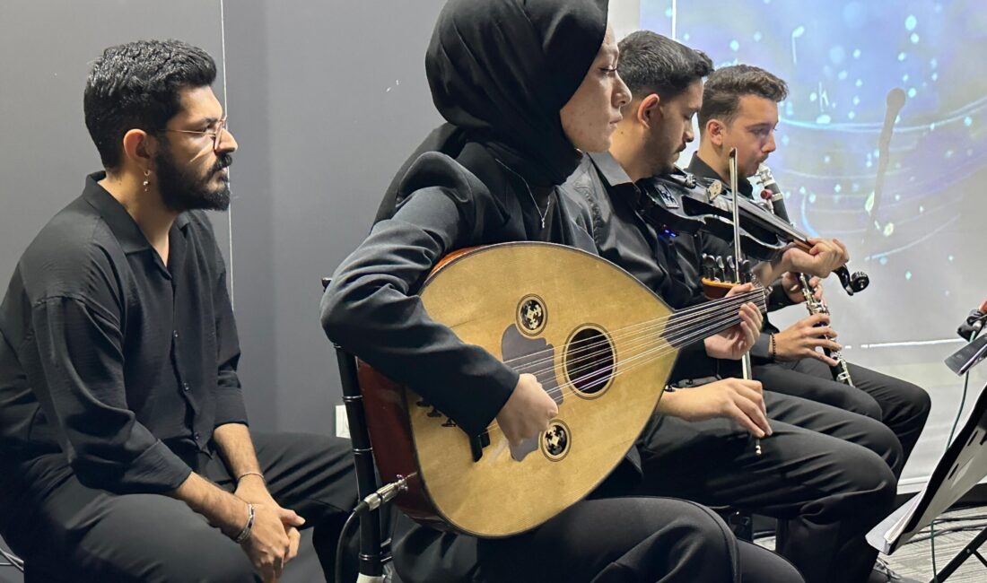 https://www.gazete3.com.tr/wp-content/uploads/2025/12/muziks6s7s7s77s.mp4 Koro Şefi Dilara Ateşali’nin önderliğinde hazırlanan konser, izleyenlere unutulmaz