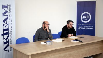 İlahiyat Fakültesi Seminer Salonunda AKİFAM Merkezi Müdürü Dr. Öğretim Üyesi