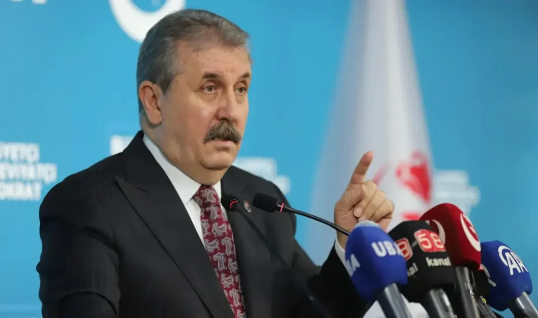 BBP Genel Başkanı Mustafa Destici, gençleri evlenmeye teşvik etmek amacıyla