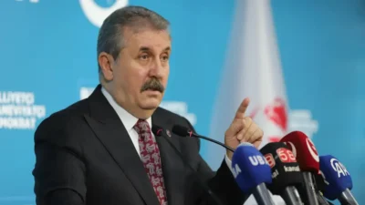 BBP Genel Başkanı Mustafa Destici, gençleri evlenmeye teşvik etmek amacıyla