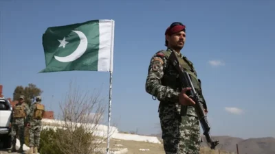 Pakistan ve Afganistan sınır güçleri arasında akşam saatlerinde çıkan şiddetli