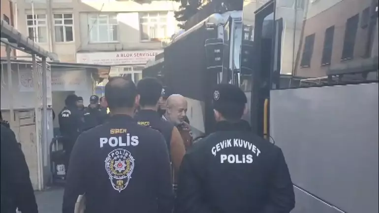 İstanbul merkezli 16 ilde yürütülen "bahis ve şike" soruşturmasının ikinci