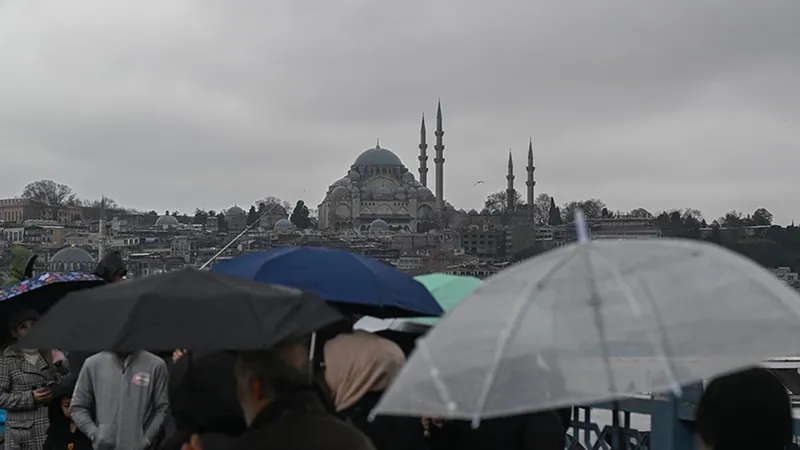 İstanbul Valiliği, Meteoroloji Genel Müdürlüğü'nden (MGM) alınan son raporlar doğrultusunda,