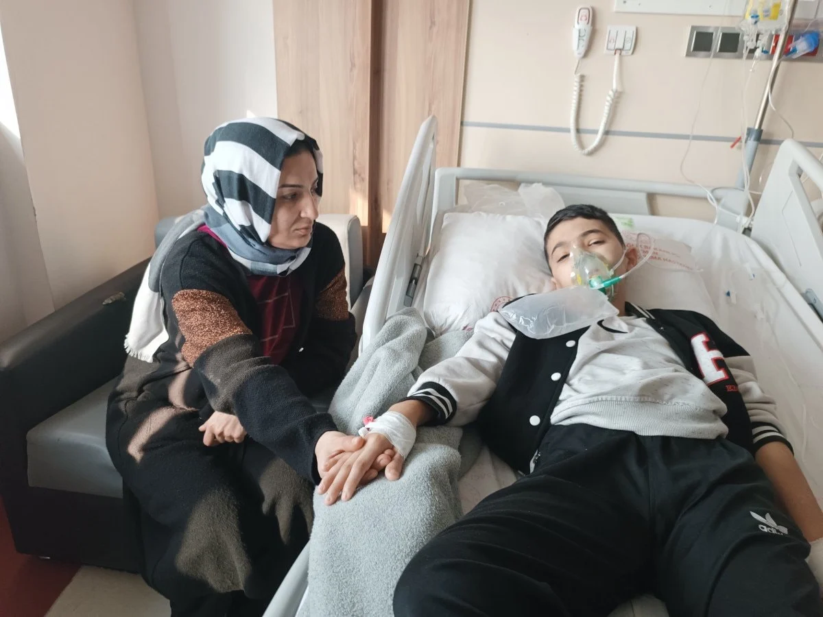 Batman’da yaşayan 13 yaşındaki Muhammed Eyüp Arı, tam 52 gündür