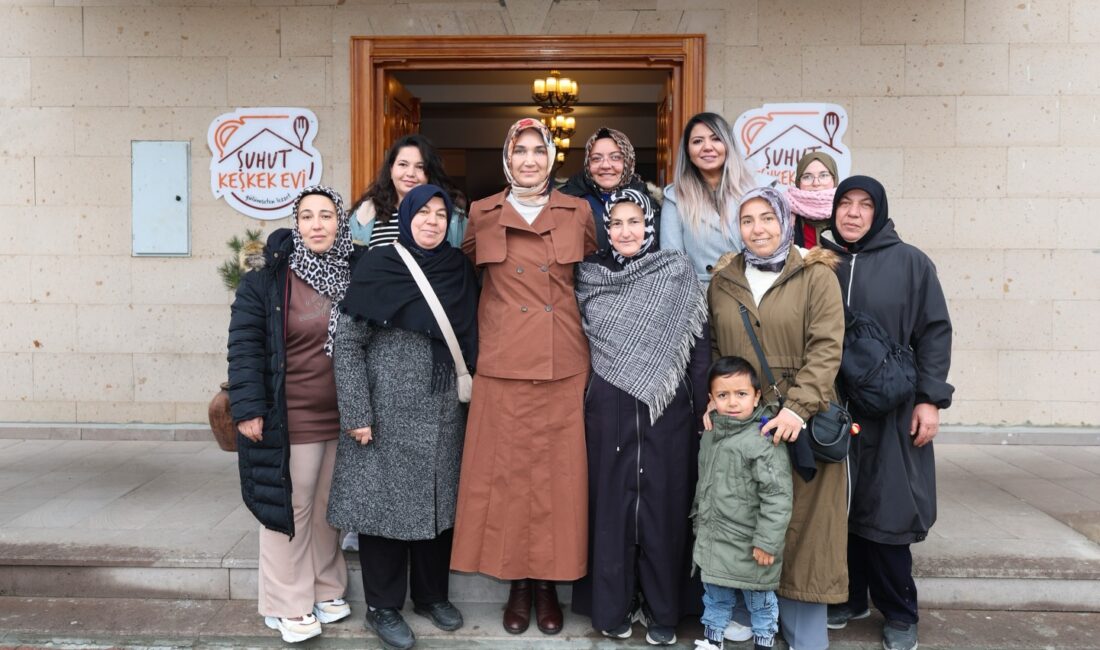 Şuhut’ta kültür, girişimcilik ve vefa buluşması Afyonkarahisar Valisi Doç. Dr. Kübra Güran Yiğitbaşı, Şuhut ilçesinde gerçekleştirdiği