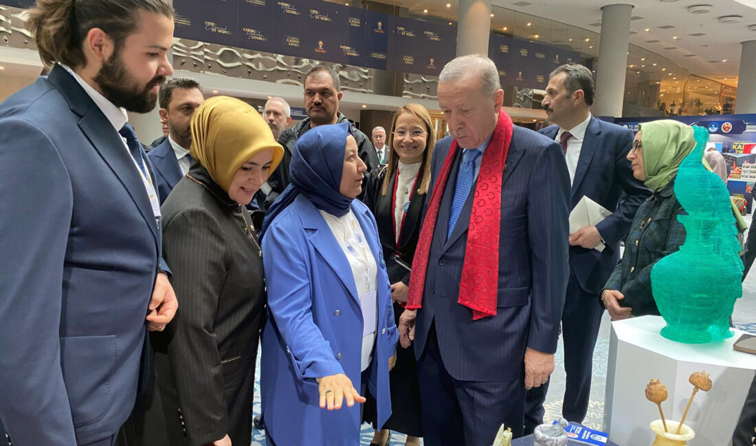 Cumhurbaşkanı Recep Tayyip Erdoğan’ın katıldığı AK Parti Genel Merkez Kadın