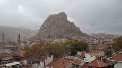 Sıcaklık 4 ila 10 Derece Düşecek... Kar ve Don Geliyor