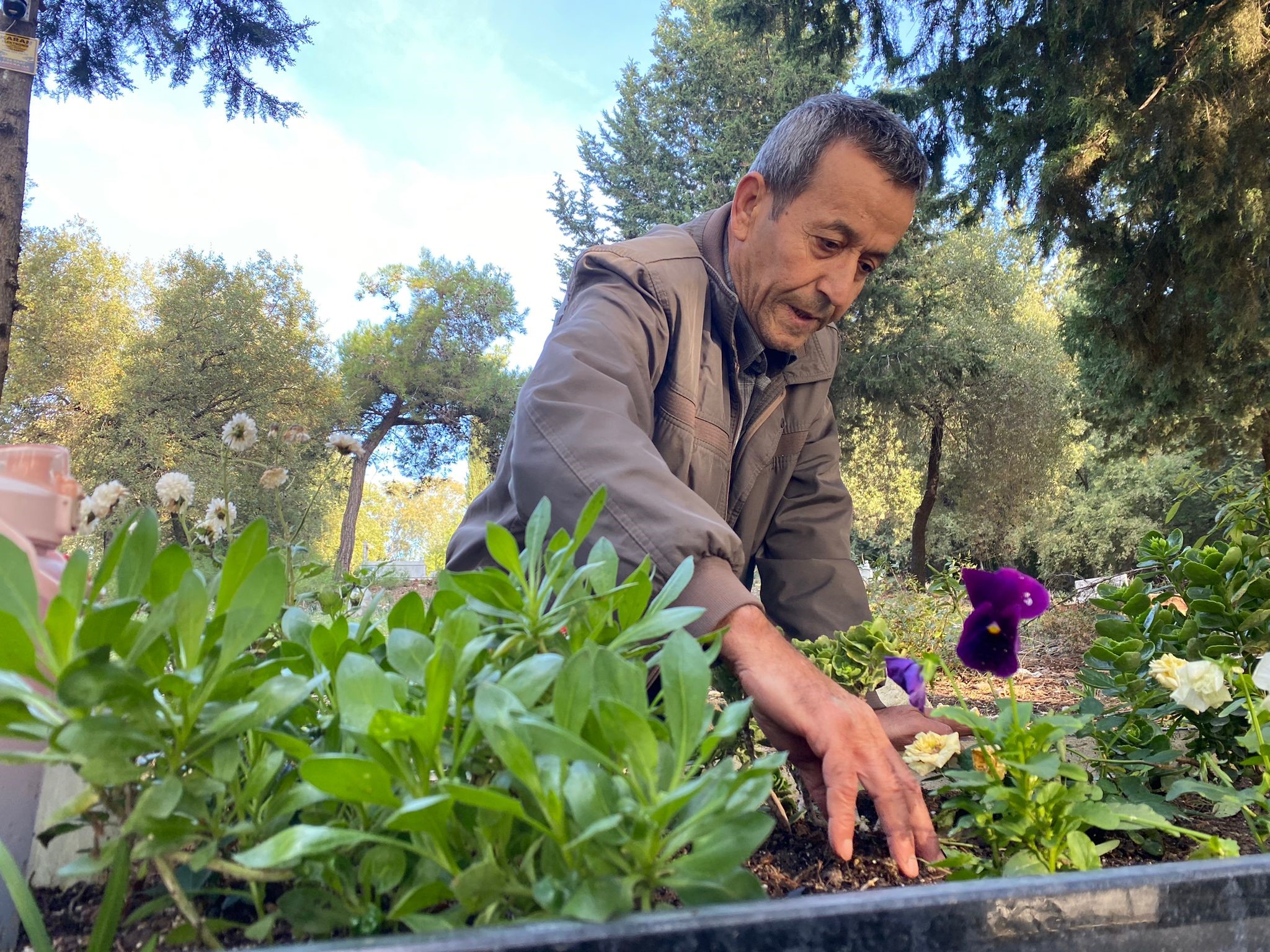 Antalya’da 16 yaşındaki kızı Melike’yi trafik kazasında kaybeden baba, mezara