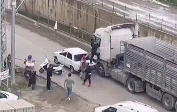Samsun’un Atakum ilçesinde, henüz belirlenemeyen bir nedenle tır şoförü ile