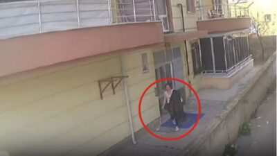 Ankara'nın Yenimahalle ilçesinde, kiralık ev arama bahanesiyle binalara girerek kapısı