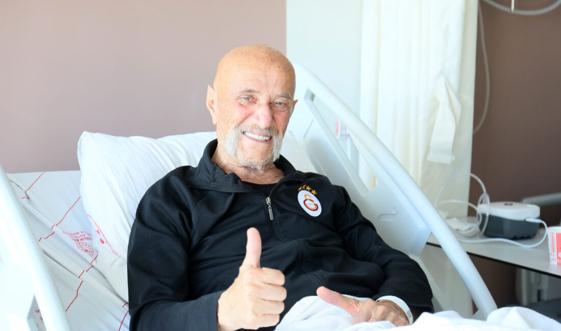 Rahatsızlığı nedeniyle 3 gündür hastanede tedavi altına alınan Türk Sinemasının