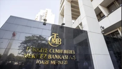 TCMB, kredi kartı işlemlerine uygulanacak aylık azami faiz oranlarını, kartın