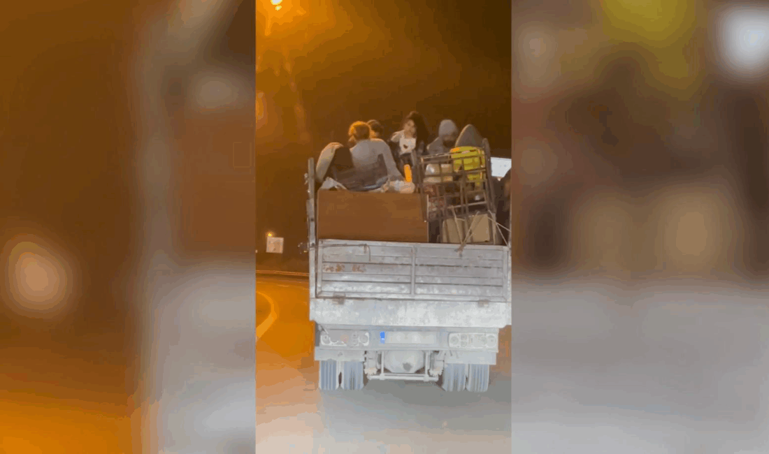 İstanbul Üsküdar’da bir kamyonet kasasında, aralarında çocukların da bulunduğu 5