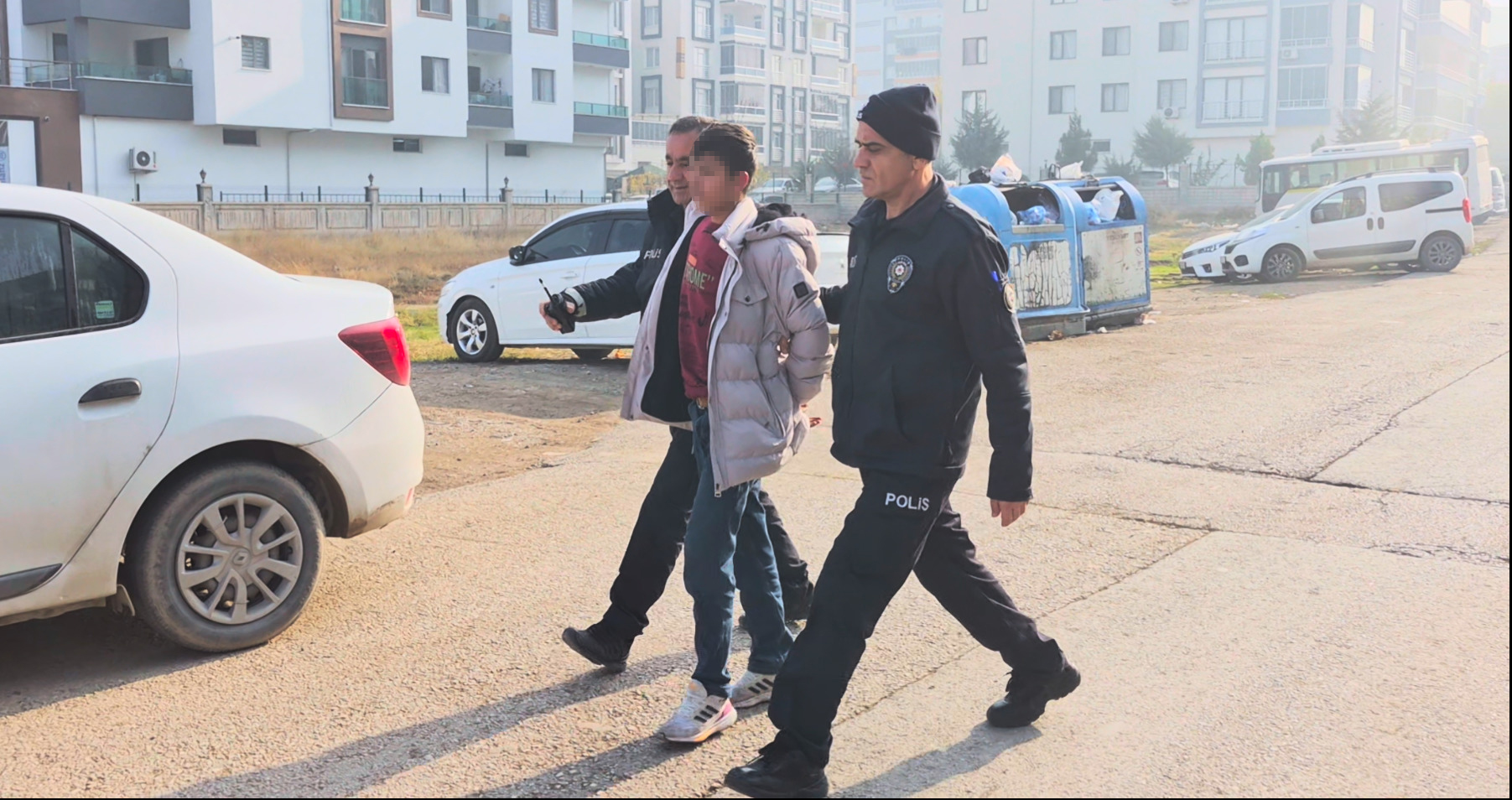 Sivas’ta gasbettikleri otomobille Malatya’ya kaçan 2 cezaevi firarisi, polisin kovalamacası