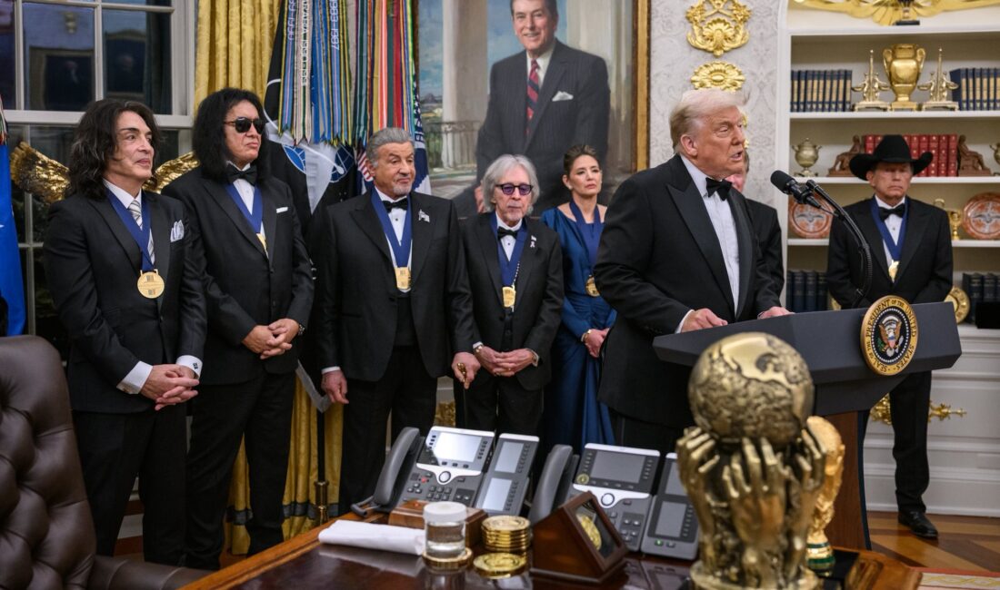 ABD Başkanı Donald Trump, Karayipler'deki operasyonların ardından ülkeye deniz yoluyla