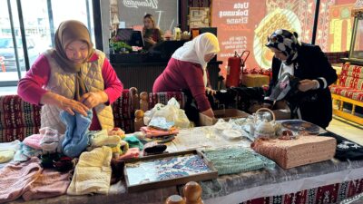 Afyonkarahisar’da sosyal dayanışma projeleriyle bilinen Gül Anneler Derneği, kentte bir