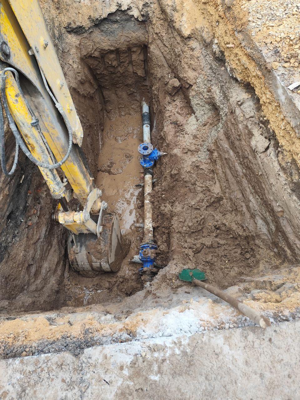 Afyonkarahisar Belediyesi Su ve Kanalizasyon Müdürlüğü ekipleri, kent genelinde altyapı