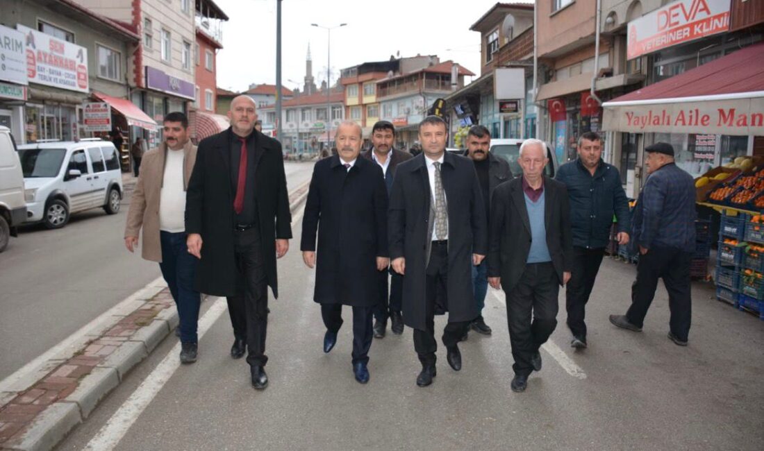 Afyonkarahisar’ın Şuhut ilçesinde temaslarını sürdüren Milliyetçi Hareket Partisi Afyonkarahisar Milletvekili