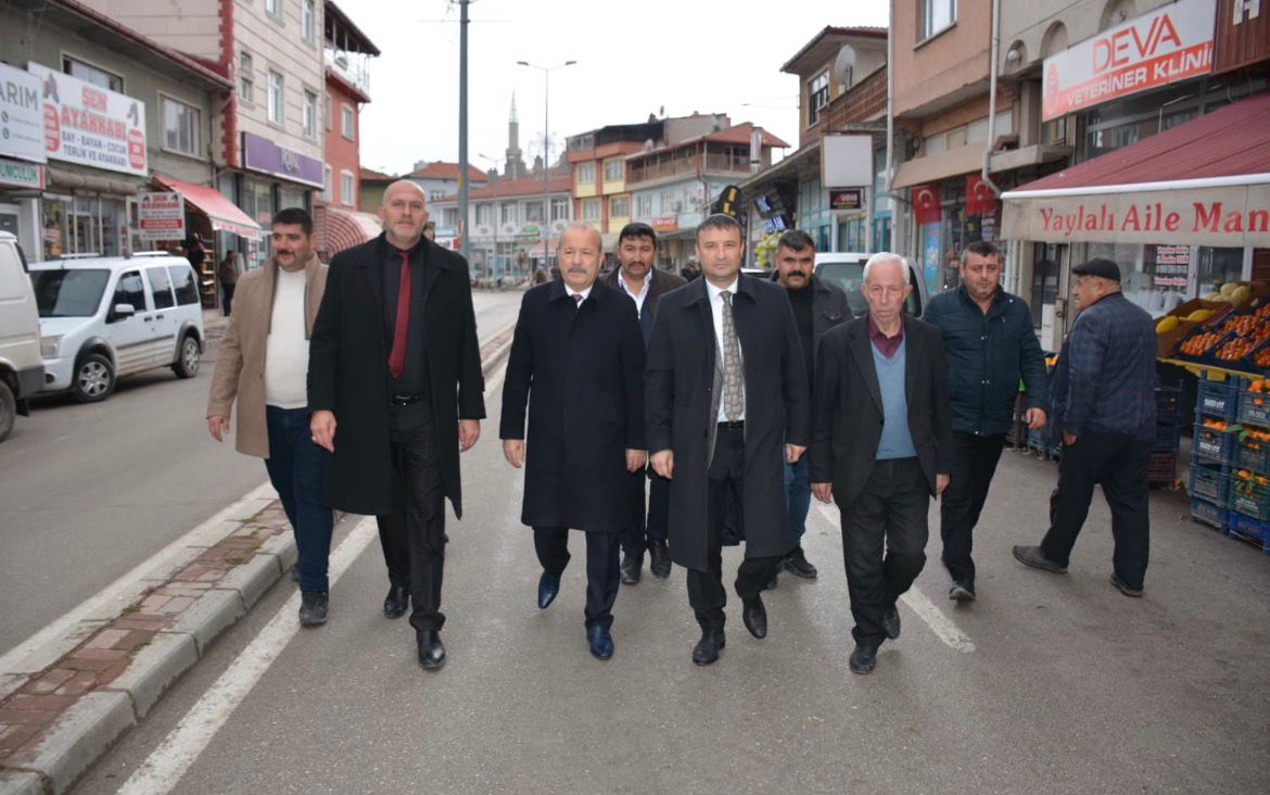 Afyonkarahisar’ın Şuhut ilçesinde temaslarını sürdüren Milliyetçi Hareket Partisi Afyonkarahisar Milletvekili