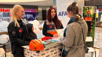 Afyonkarahisar İl Afet ve Acil Durum Müdürlüğü (AFAD) personelleri açtıkları