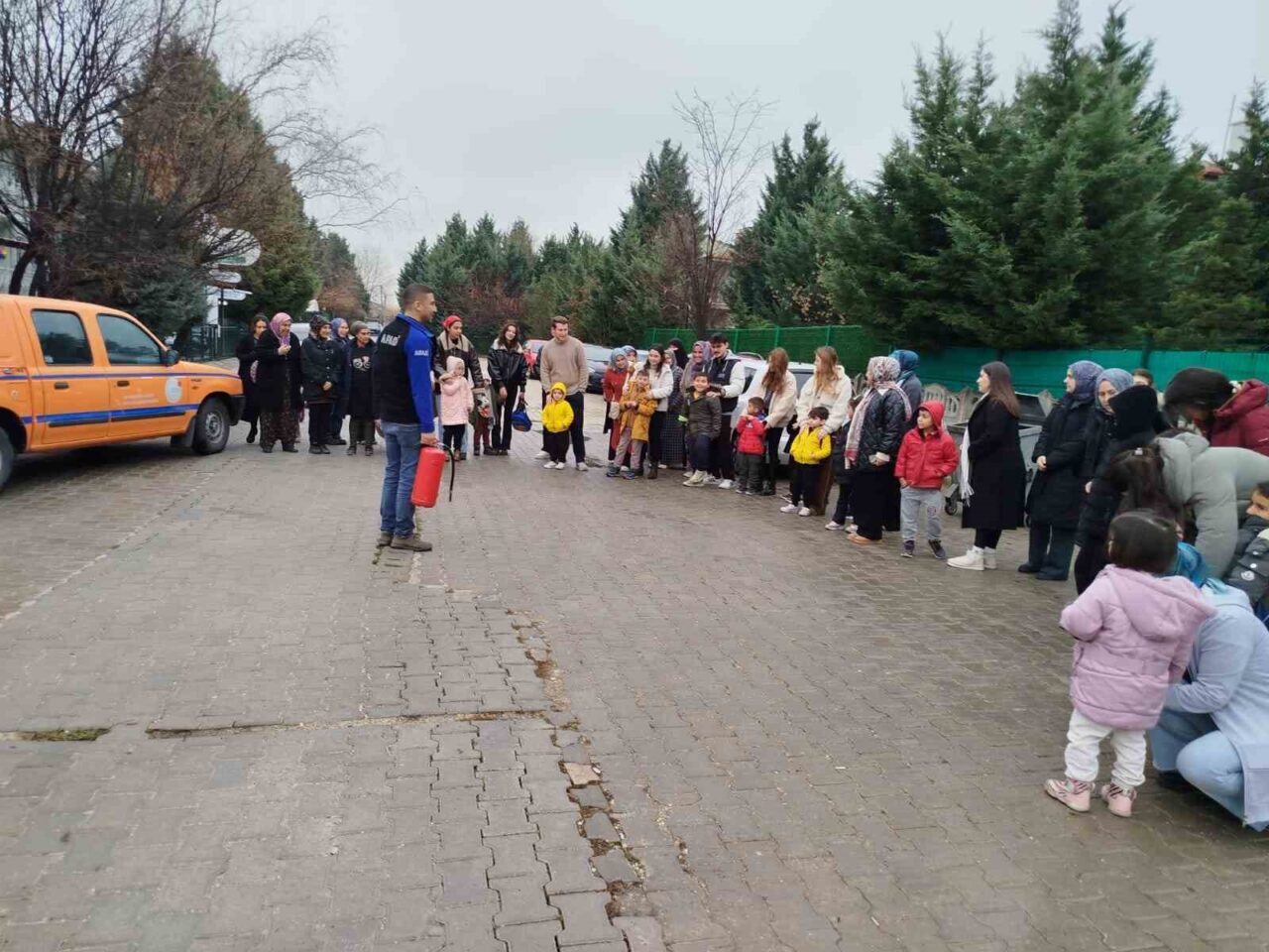 Afyonkarahisar İl Afet ve Acil Durumu Müdürlüğü (AFAD) ekipleri tarafından