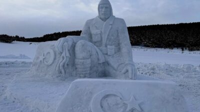 SARIKAMIŞ Harekatı'nın 111'inci yılı anma etkinlikleri kapsamında, Allahuekber Dağları'nda donarak