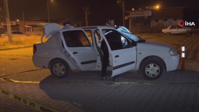 Afyonkarahisar'da ava giden 4 arkadaşın bulunduğu otomobilde aniden ateş alan