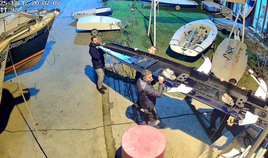 Kaçakçılık ve Gümrük Muhafaza ekipleri, yasa dışı yollarla ülkeye sokulduğu