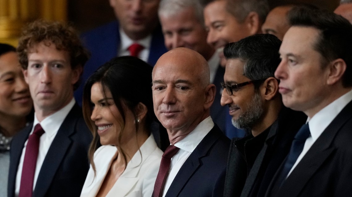Dünyanın En Zengin Yedi Milyarderinin, Trump, CİA, Pentagon ve İsrail İle Derin Bağlantıları 1 Dünyanın En Zengin Yedi Milyarderinin, Trump, CİA, Pentagon ve İsrail İle Derin Bağlantıları