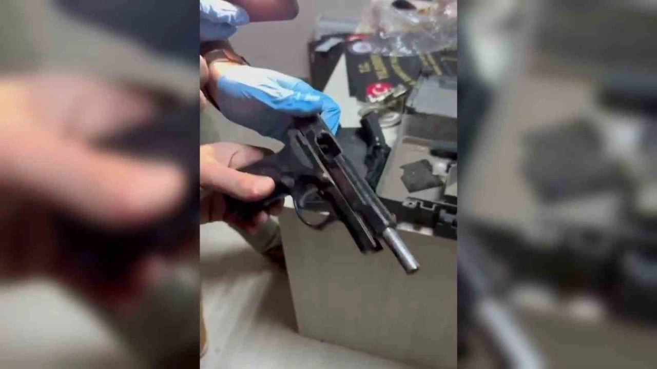 Bursa’da kaçak silah imalatı yaptığı belirlenen bir atölyeye düzenlenen operasyonda