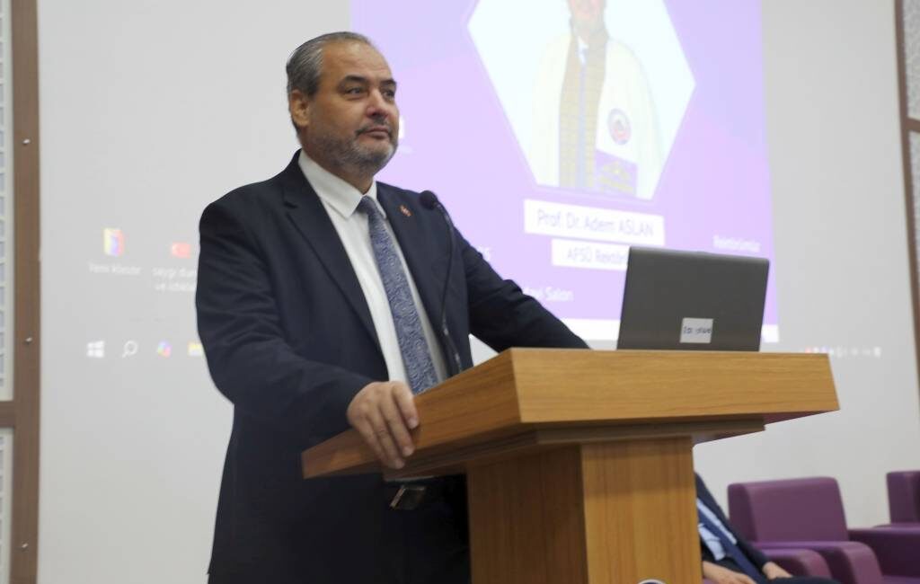 AFSÜ Rektörü Prof. Dr. Adem Aslan, Afyonkarahisar Sağlık Bilimleri Üniversitesi’nin