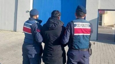 Afyonkarahisar İl Jandarma Komutanlığı ekipleri, aranan şahısların yakalanmasına yönelik yürüttüğü