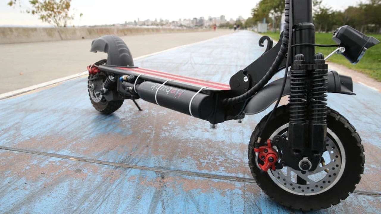 Resmî Gazete’de yayımlanan değişiklikle elektrikli skuter yönetmeliğinde coğrafi çitleme, veri