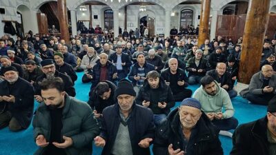Emirdağ Müftülüğü tarafından Emirdağ Çarşı Camii'nde ‘Regaip Kandili’ sebebiyle özel